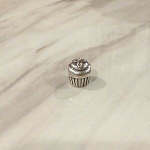 Pandora Cupcake Charm